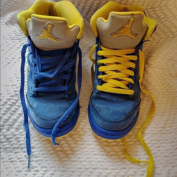 Retro Air Jordans - Picture 4 of 5